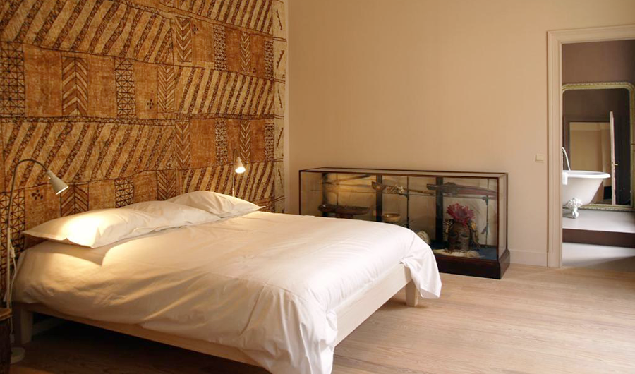 Chambres de la Reine Stylish Luxe Room Explorer African Decoration