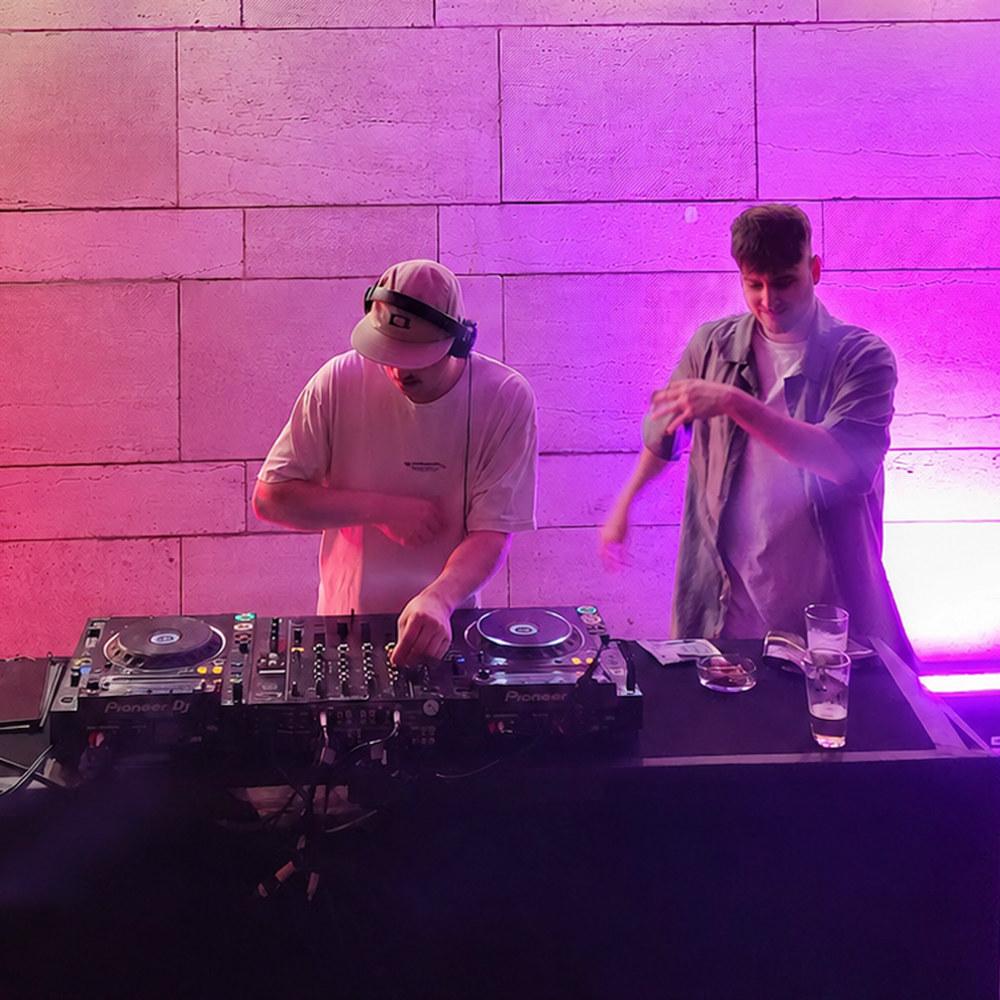 Albert Rooftop DJ set dancing party purple lights